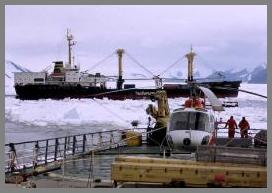 Meeting of the polar vessels  "Italica" and "Polar Duke" off Cape Hallett